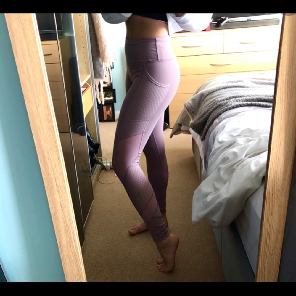 Victoria’s sport light Mauve leggings